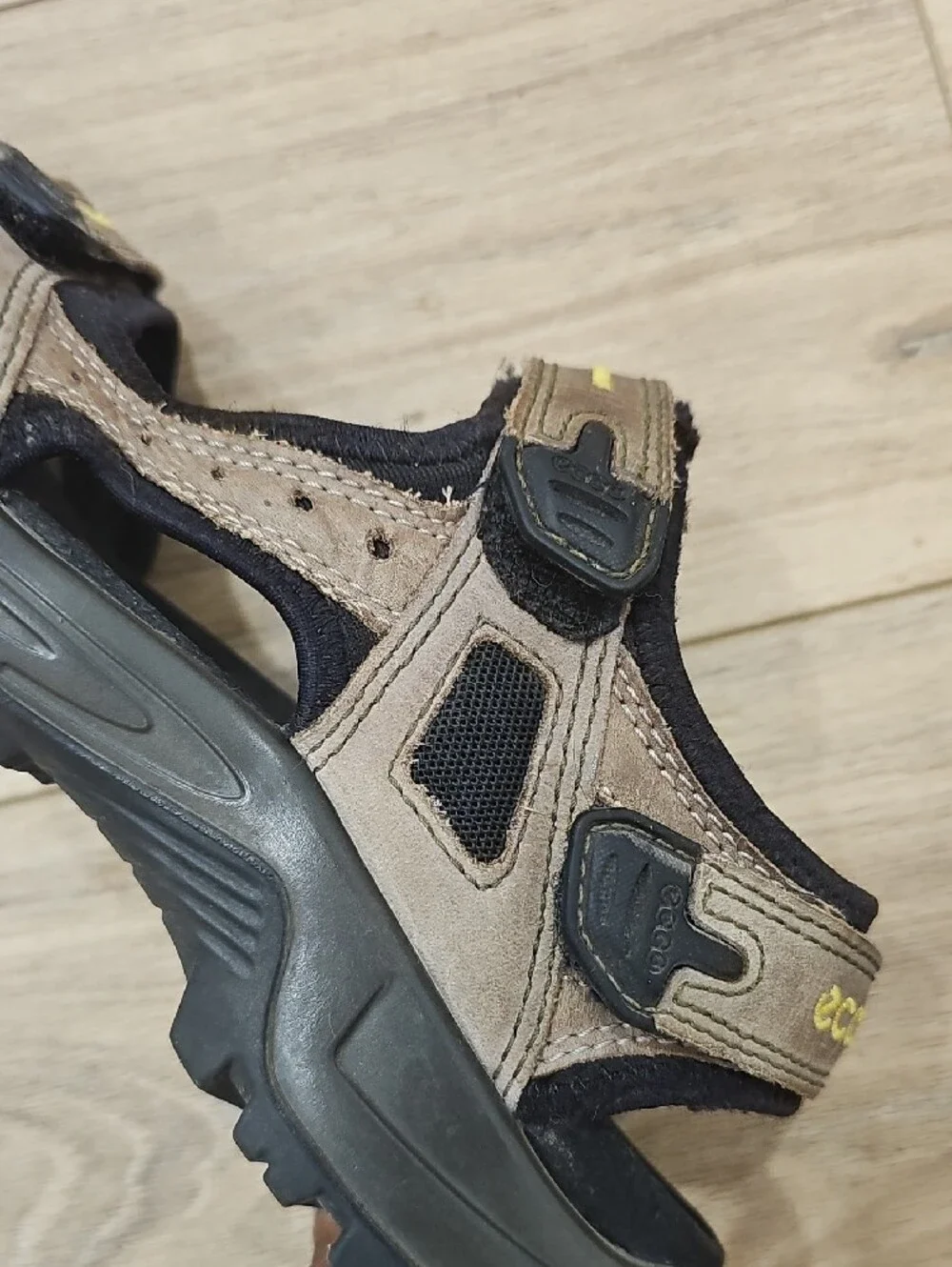 Ecco Men's Brown and Black Leather Outdoor Sandals Size 44 (10-10.5)